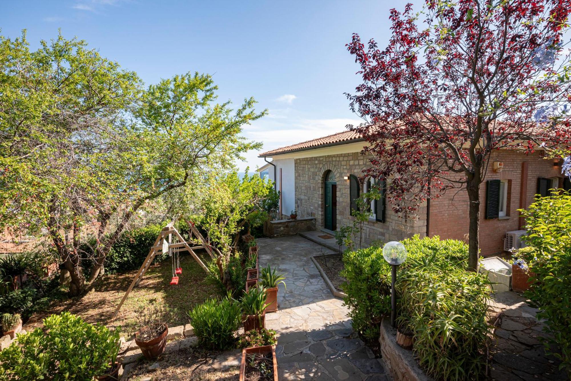 Villa Con Giardino Vista Mare كاستيغليون ديلا بيسكايا المظهر الخارجي الصورة